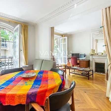 Superb Parisian Apartment Exterior photo